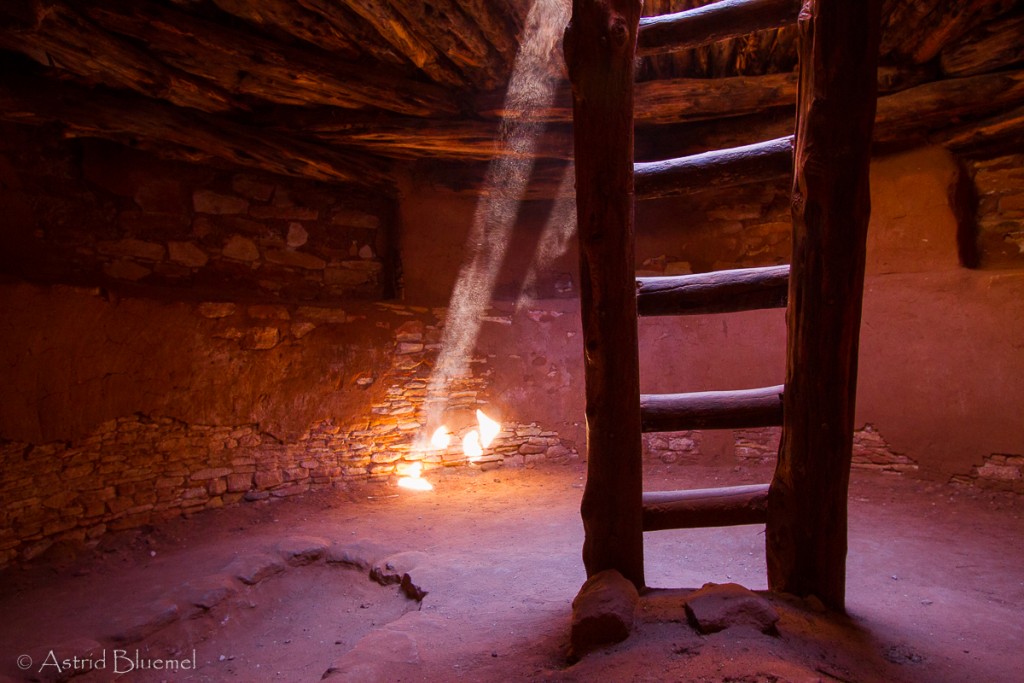 Indian Kiva at Edge of the Cedars S.P.